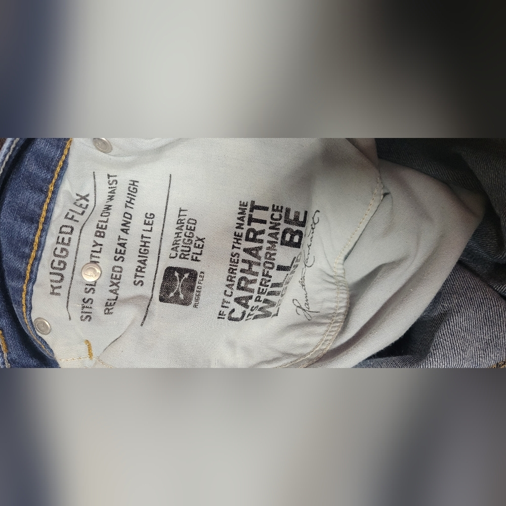 Carhartt Men's Relaxed Fit Dark Blue Jeans - Picture 8 of 8